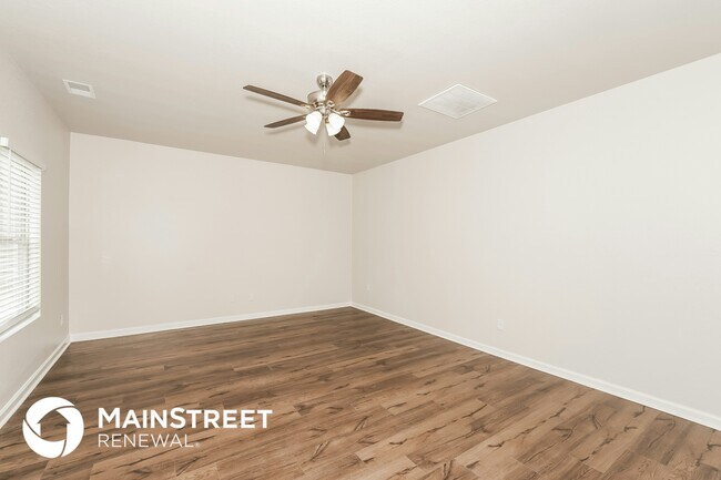 Building Photo - 880 Clover Cir