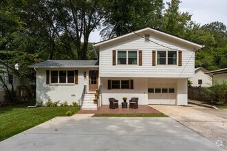 Building Photo - 1540 Saulter Rd