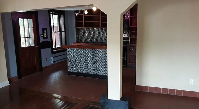 Foto del edificio - 825 Allen Ave