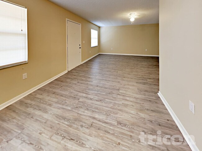 Building Photo - 4348 Black Fox Dr