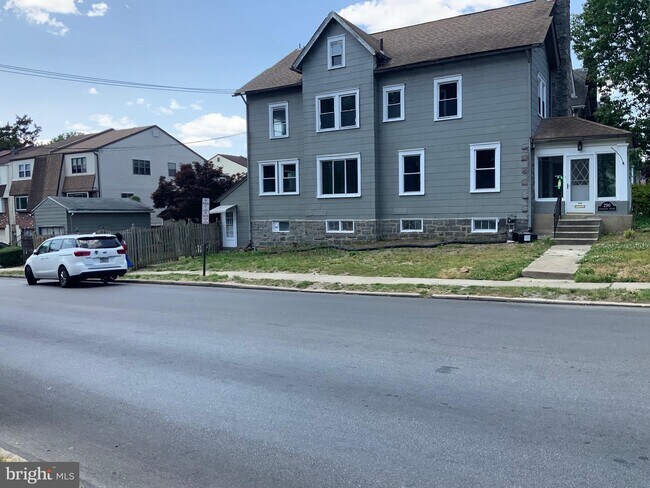 Building Photo - 290 Shadeland Ave