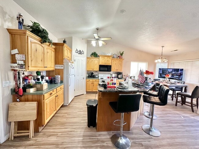 Foto del edificio - Charming 3 Bed, 2 Bath Home!