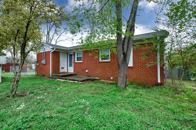 Foto del edificio - 2804 Thurman Cir SW