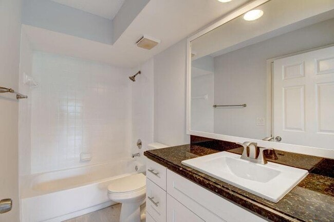Building Photo - 12236 Sag Harbor Ct