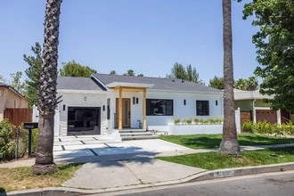 Building Photo - 17905 Bullock St