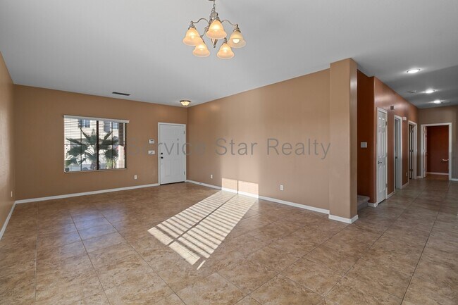 Foto del edificio - 30191 W Mulberry Dr