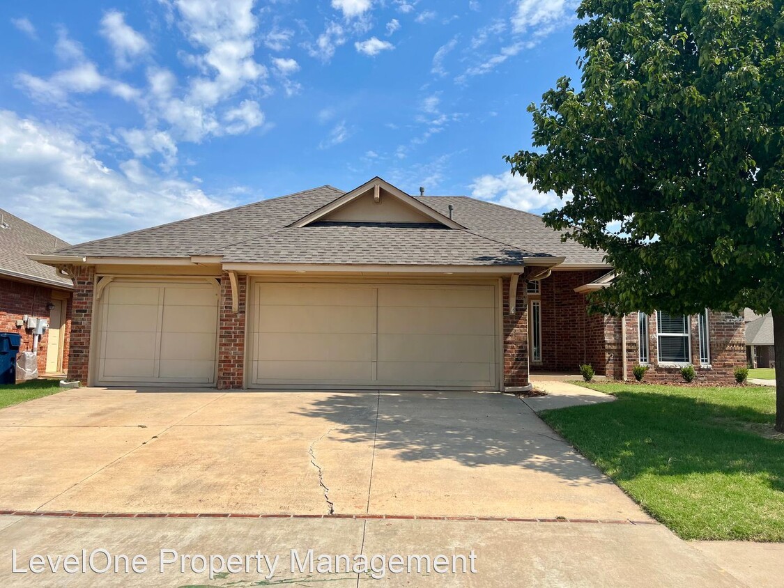 Foto principal - 4 br, 2 bath House - 2301 NW 152nd Street