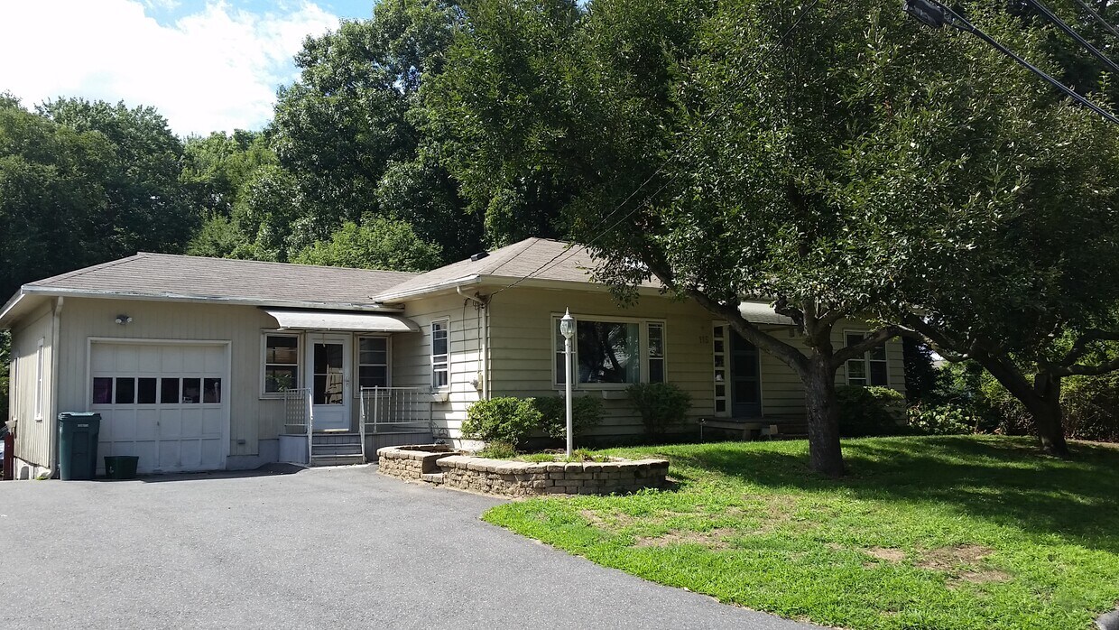 115 Prospect St, Hatfield, MA 01038 House Rental in Hatfield, MA