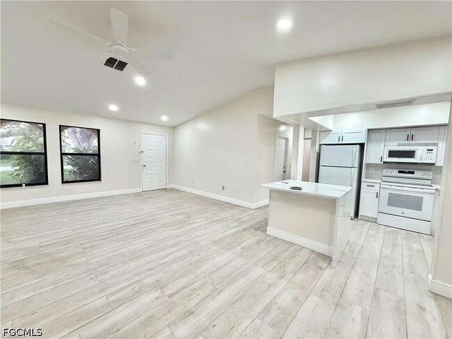 Foto del edificio - 1420 SE 19th St