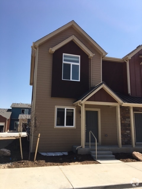 Building Photo - 1320 Kestrel Ln