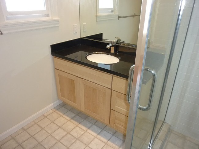 Bathroom - 3735 Anza St
