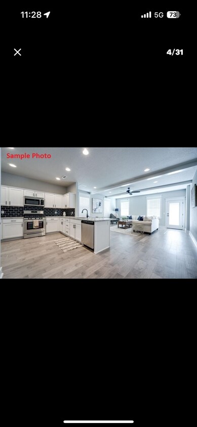 Building Photo - 1708 W Broadway Pl