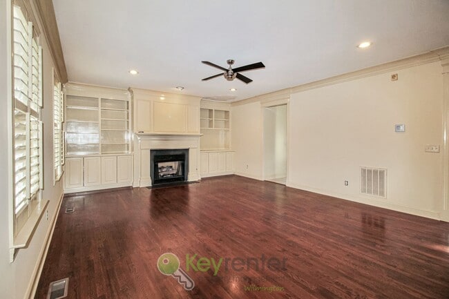 Building Photo - 3 bd/ 3.5 ba Home with Garage in Downtown Wilmington