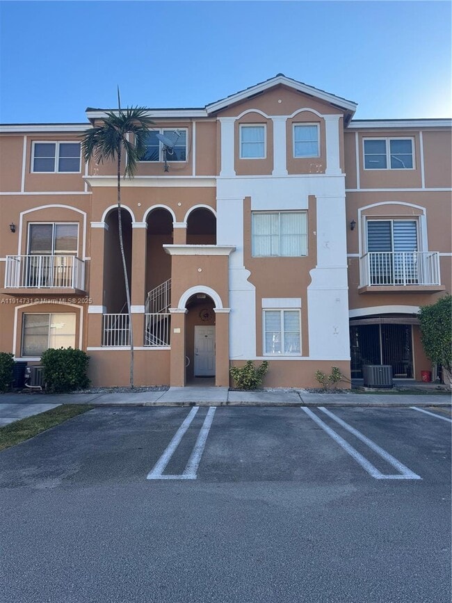 Foto del edificio - 7250 NW 177th St