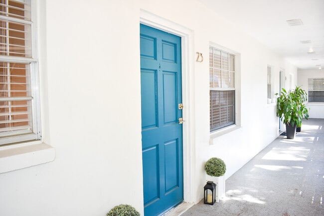 Building Photo - BC Tampa