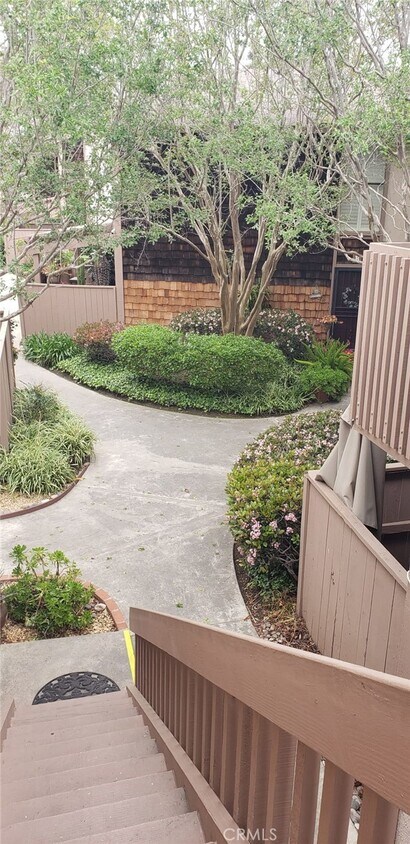 Primary Photo - 1072 Cabrillo Park Dr