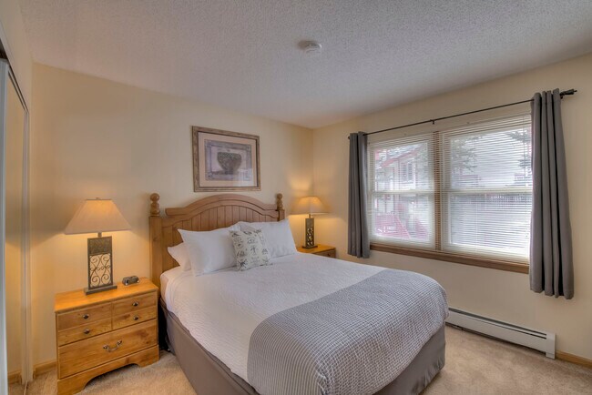 Foto del edificio - 535 4 O'Clock Rd