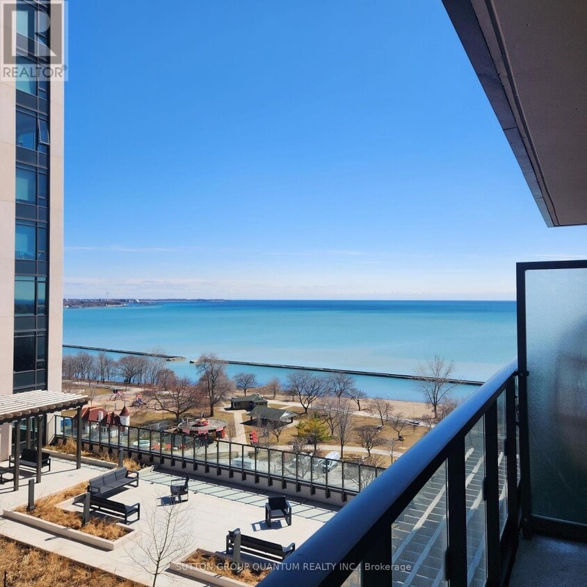 Photo principale - 1928-1928 Lake Shore Blvd W