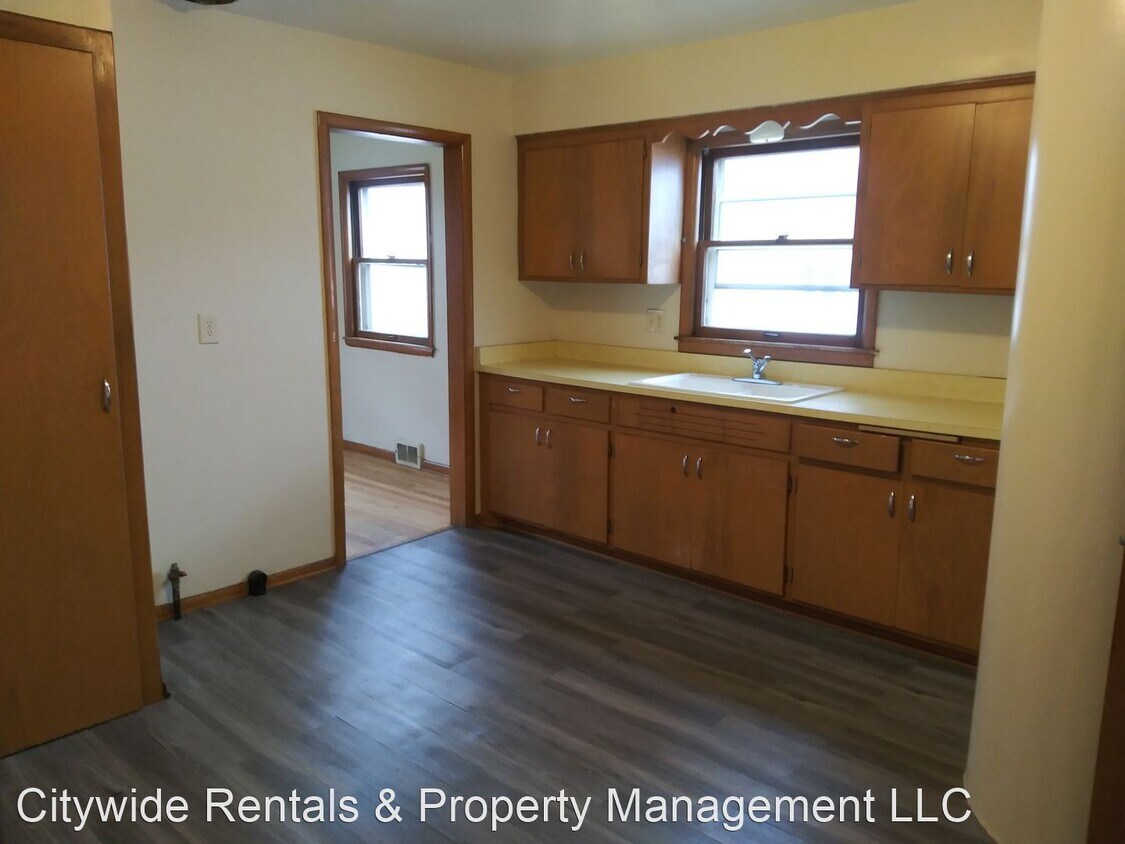 Primary Photo - 3 br, 2 bath House - 4818 N. Santa Monica ...