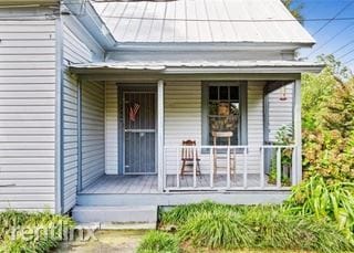 Building Photo - 1 br, 1 bath House - 190 E Gay St Unit G8