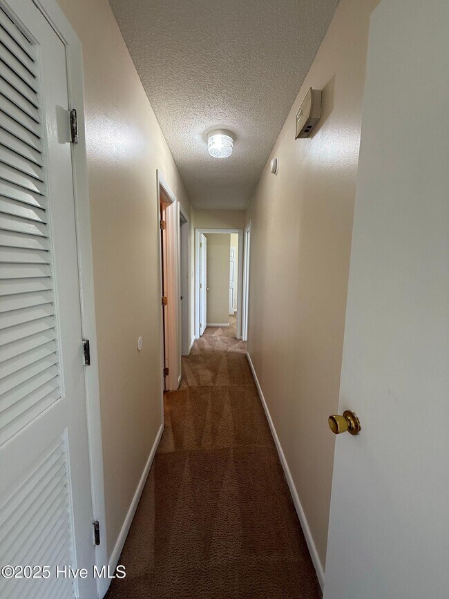 Foto del edificio - 105 Pecan Ln