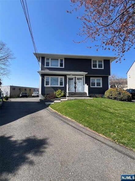 Foto del edificio - 314 Nedellec Dr