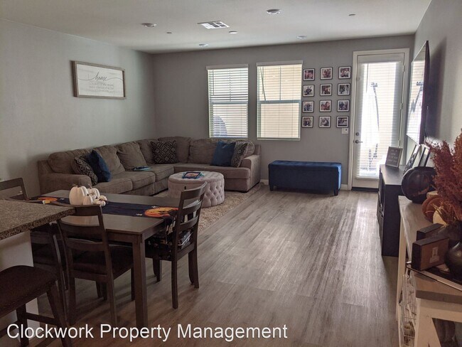 Foto del edificio - 3 br, 2.5 bath House - 5933 Oatfield Ave