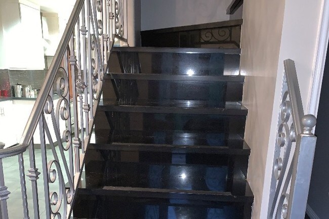 Foto del edificio - 1338 N Jackson St