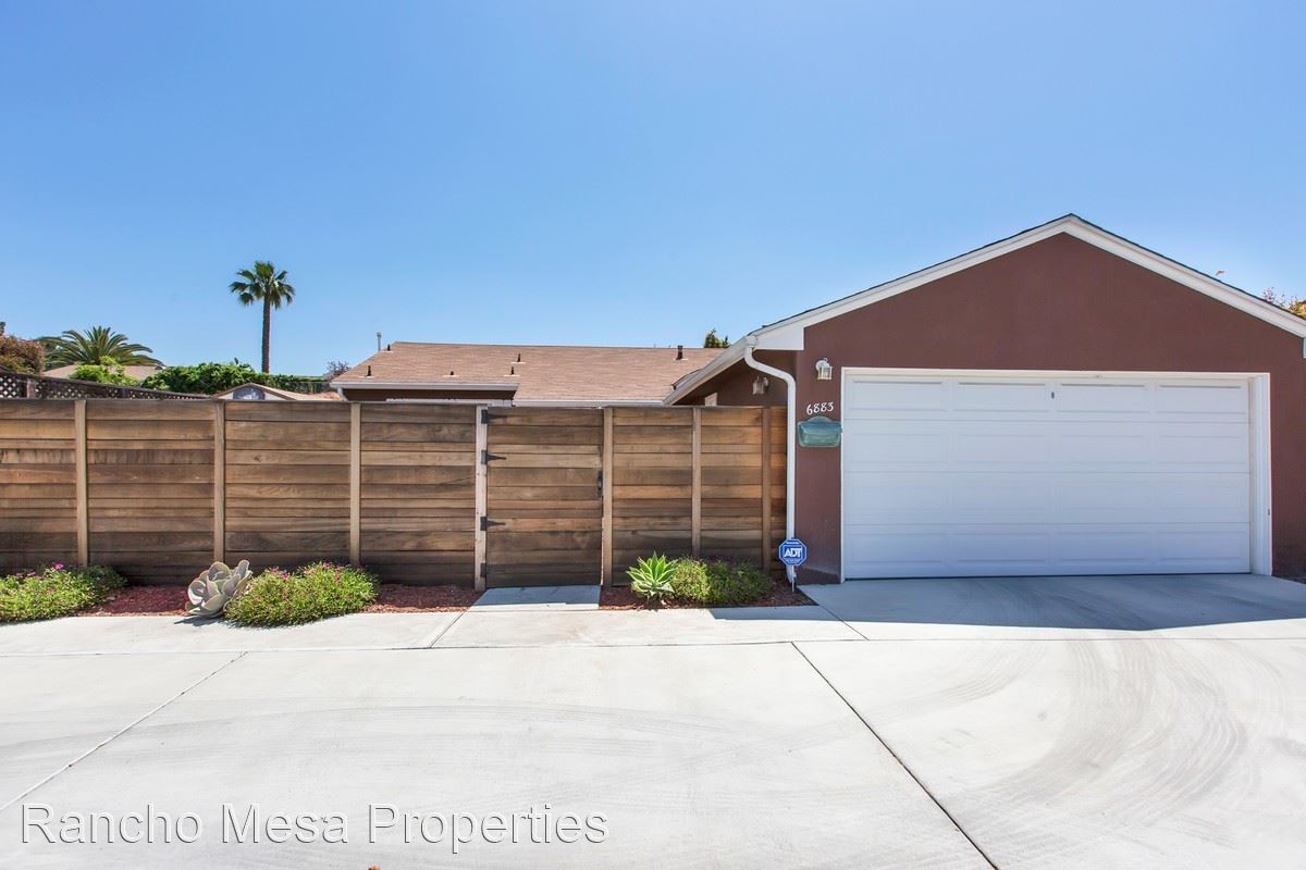 Foto principal - 3 br, 2 bath House - 6883 Mission Gorge Road