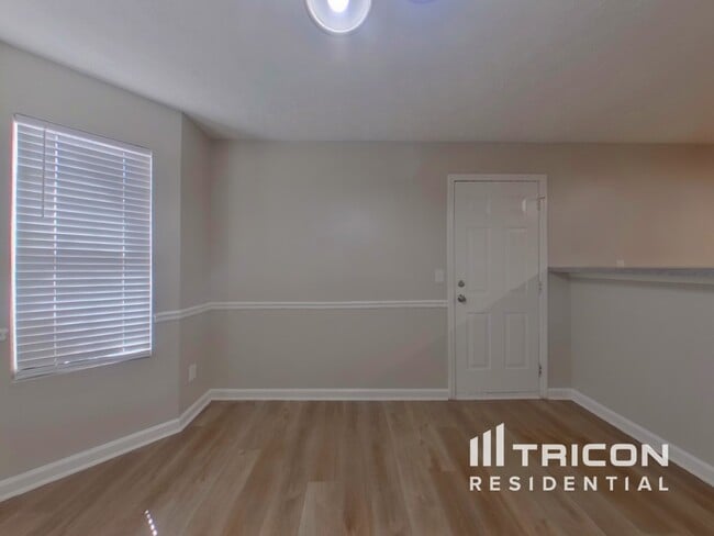 Foto del edificio - 40 Bramble Bush Trail