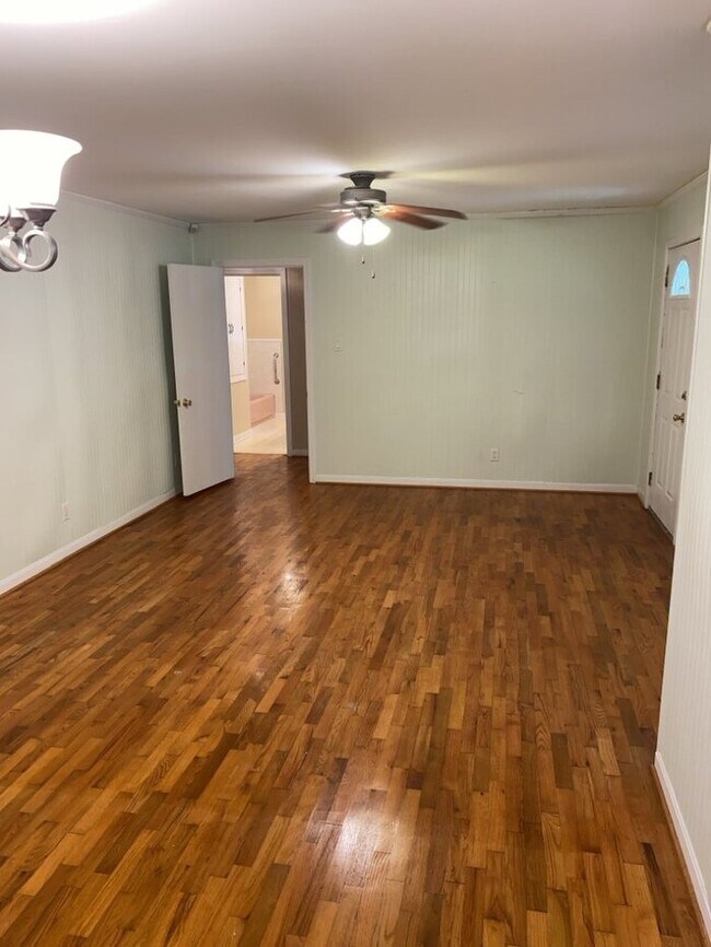 Foto del edificio - 6615 Sheridan