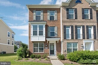 Building Photo - 46073 Hall Rd
