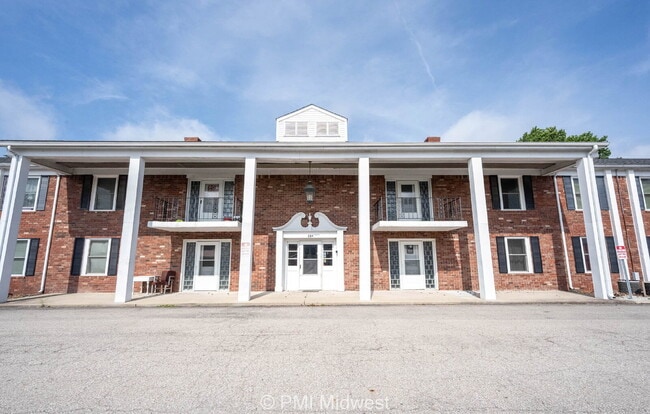 Building Photo - "Charming 1-Bedroom Retreat in Shelbyville...