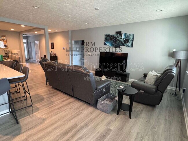 Foto del edificio - 6336 Filly Cir