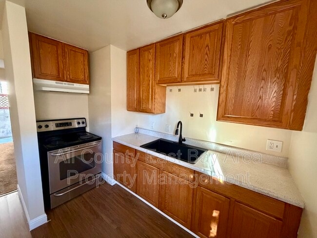 Foto del edificio - 1411 Parker St