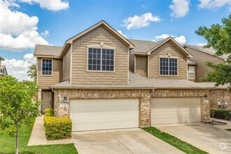 Building Photo - 913 Englewood Ln