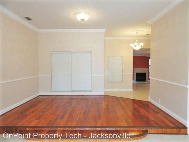 Building Photo - 5 br, 4 bath House - 11044 Hood Road South
