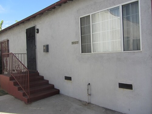 Foto del edificio - 6306 S Vermont Ave