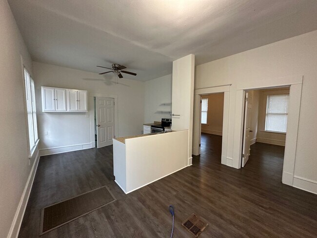 Foto del edificio - Highland Charming 3-Bedroom 2-bathroom Hom...