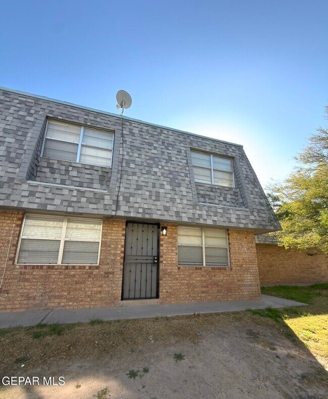 Foto del edificio - 101 3 N Trevino Rd