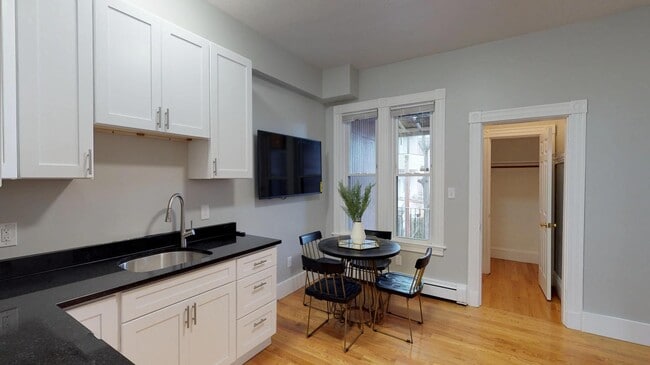 Photo - 43 Temple St Apartment