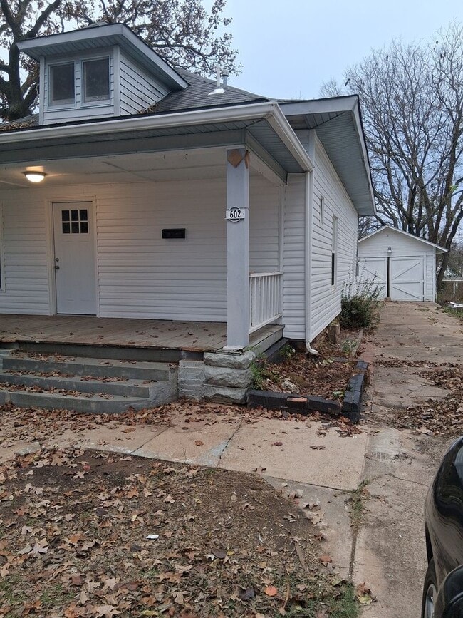 Foto del edificio - Stunning 4-Bedroom Renovated Home in Sapulpa