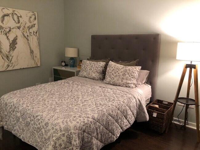 Foto del edificio - 900 Chicago Ave