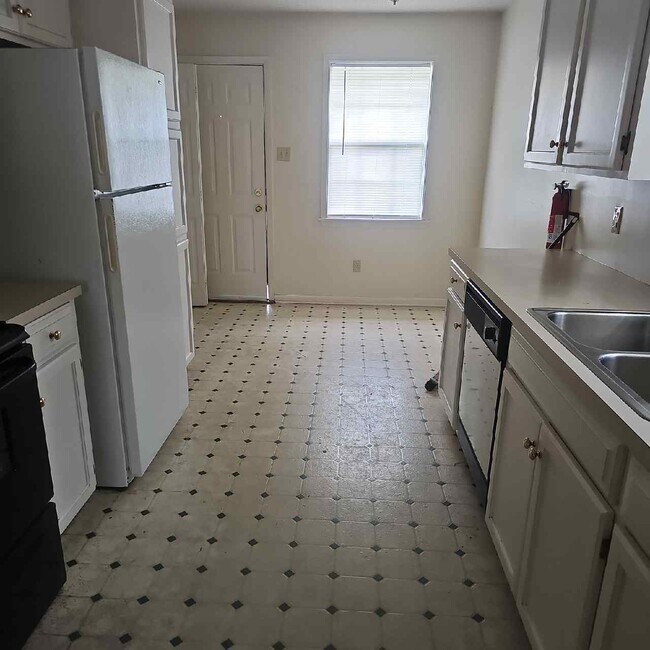 Foto del edificio - 302 W Florida Ave