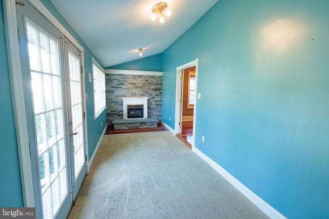 Building Photo - 210 Deptford Rd