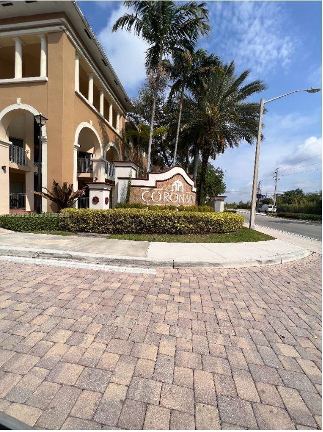 Foto del edificio - 10885 NW 89th Terrace