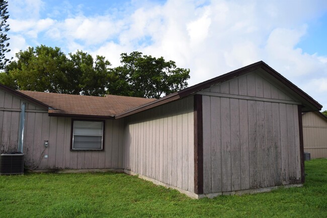 Building Photo - 4458 Country Grove Blvd