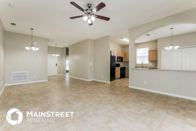 Building Photo - 918 Grand Canyon Dr
