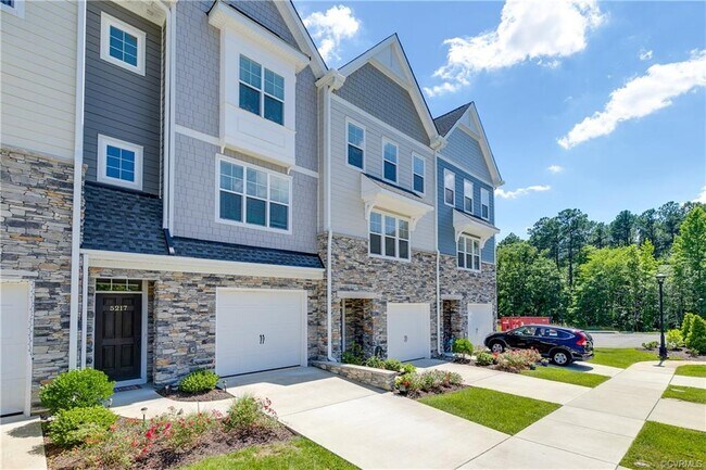 Building Photo - 5217 Bedford Falls Cir