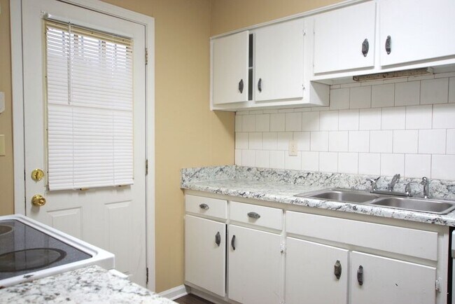 Building Photo - 6985 Cherry Blossom Dr